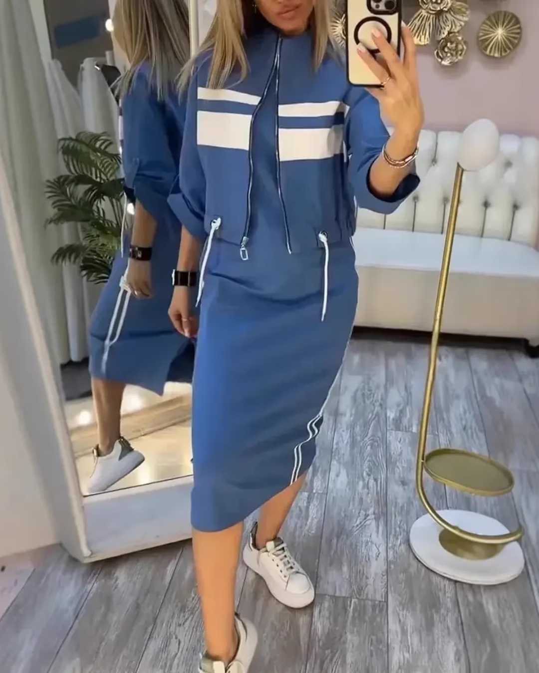 Conjunto de Dos Piezas: Chaqueta y Vestido