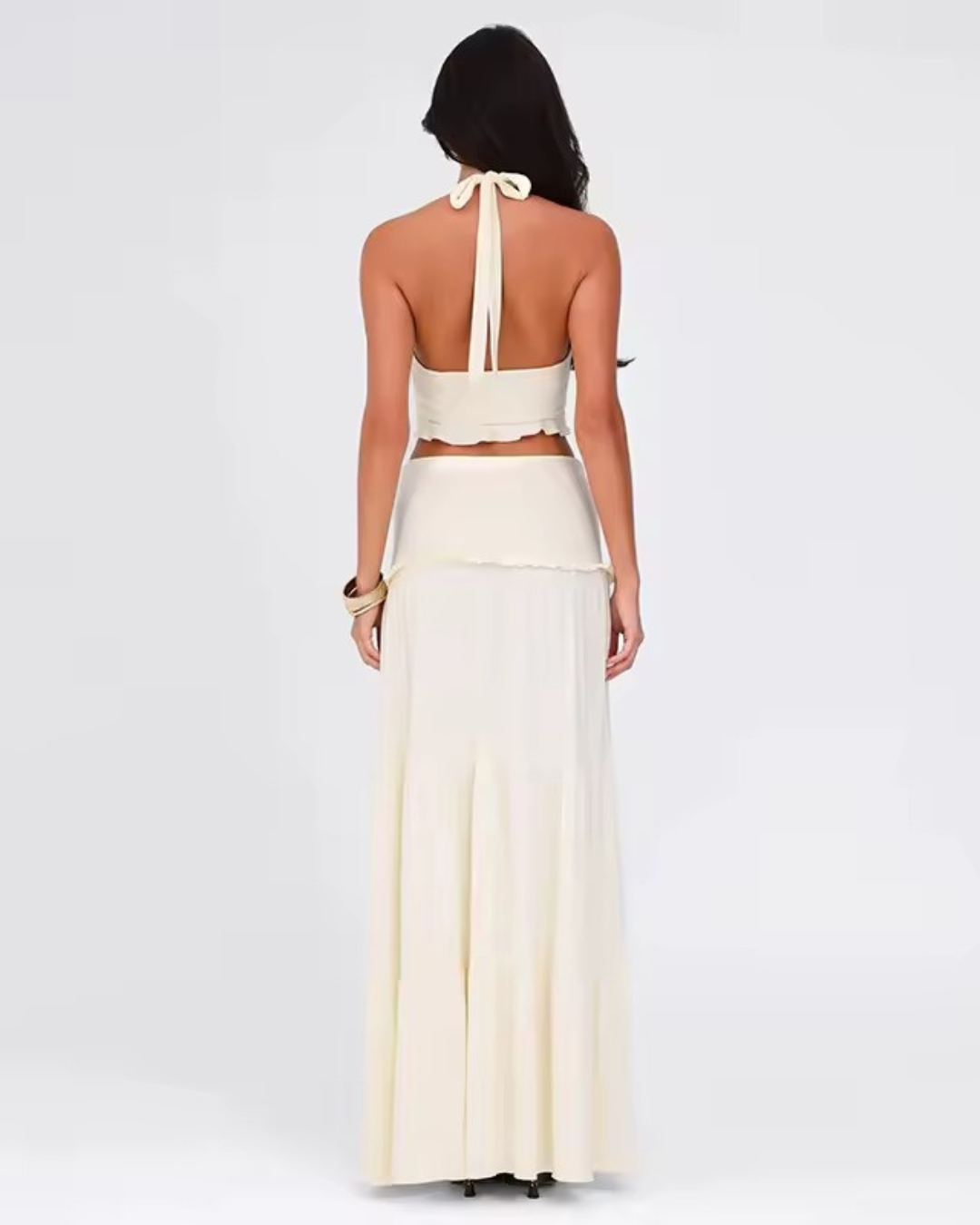 Conjunto con cuello halter de escote en V y falda larga para mujer